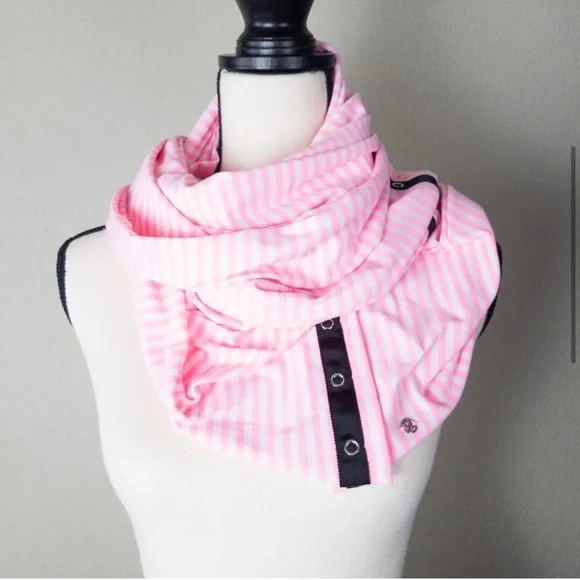 Lululemon Vinyasa Scarf - Picture 4 of 7